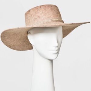 NWT Universal Thread Women's Wide Brim Felt Boater Hat in Taupe Heather